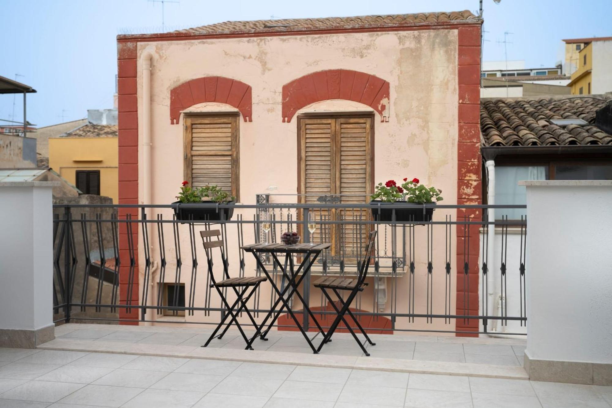 Mameri Central Rooms Castellammare del Golfo Eksteriør billede