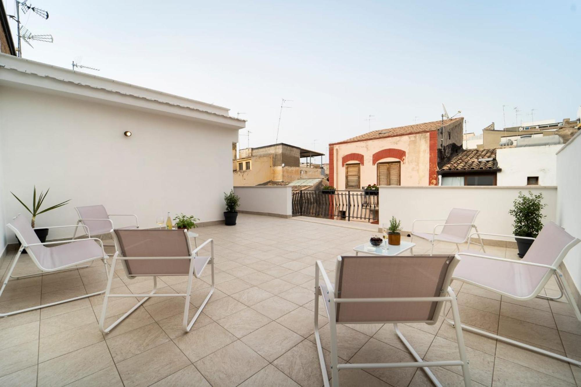 Mameri Central Rooms Castellammare del Golfo Eksteriør billede